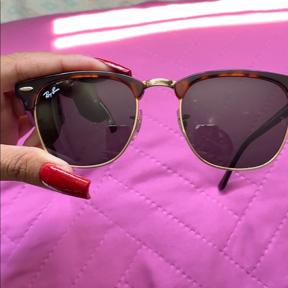 Ray-Ban Club Master( RB 3016) in Tortoiseshell. - Picture 8 of 10